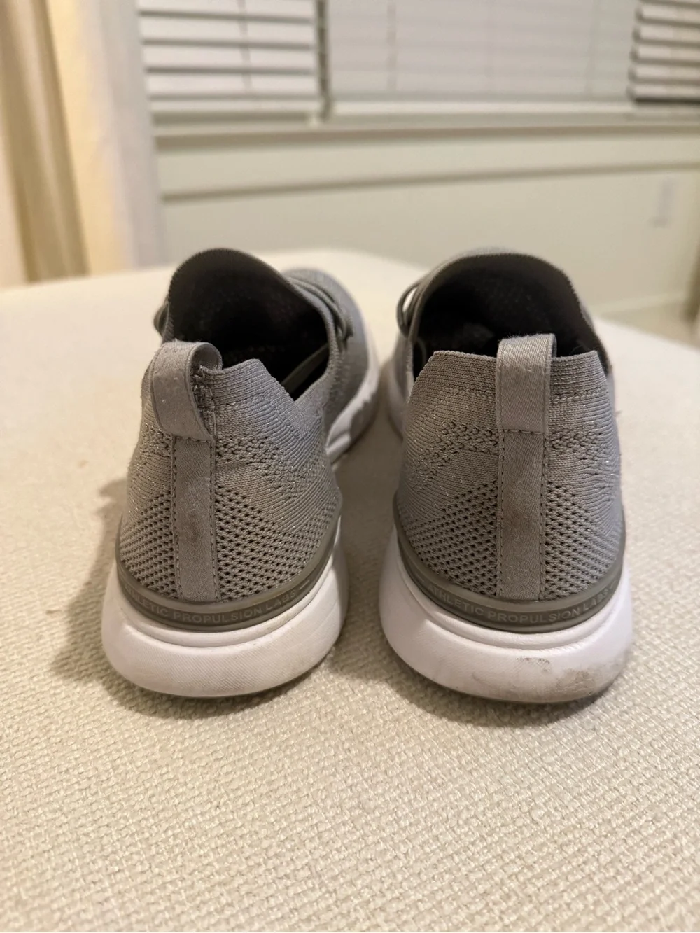 APL Techloom Breeze Sneakers - Silver/ Gray